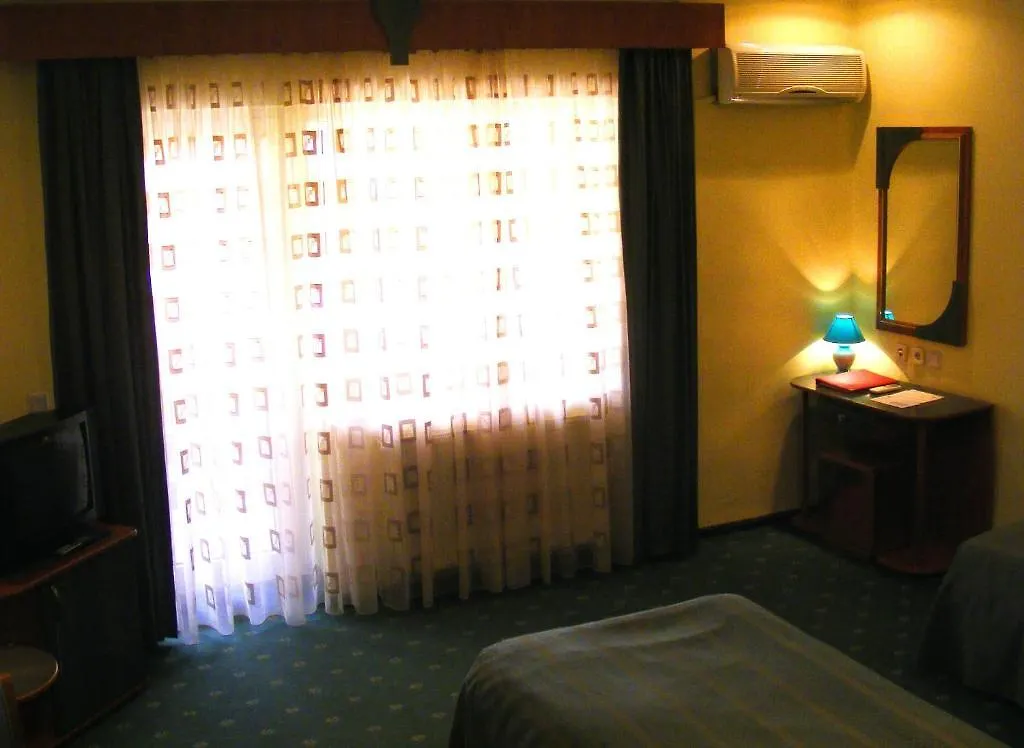 **  Caro Horoscop Hotel Bucharest Romania
