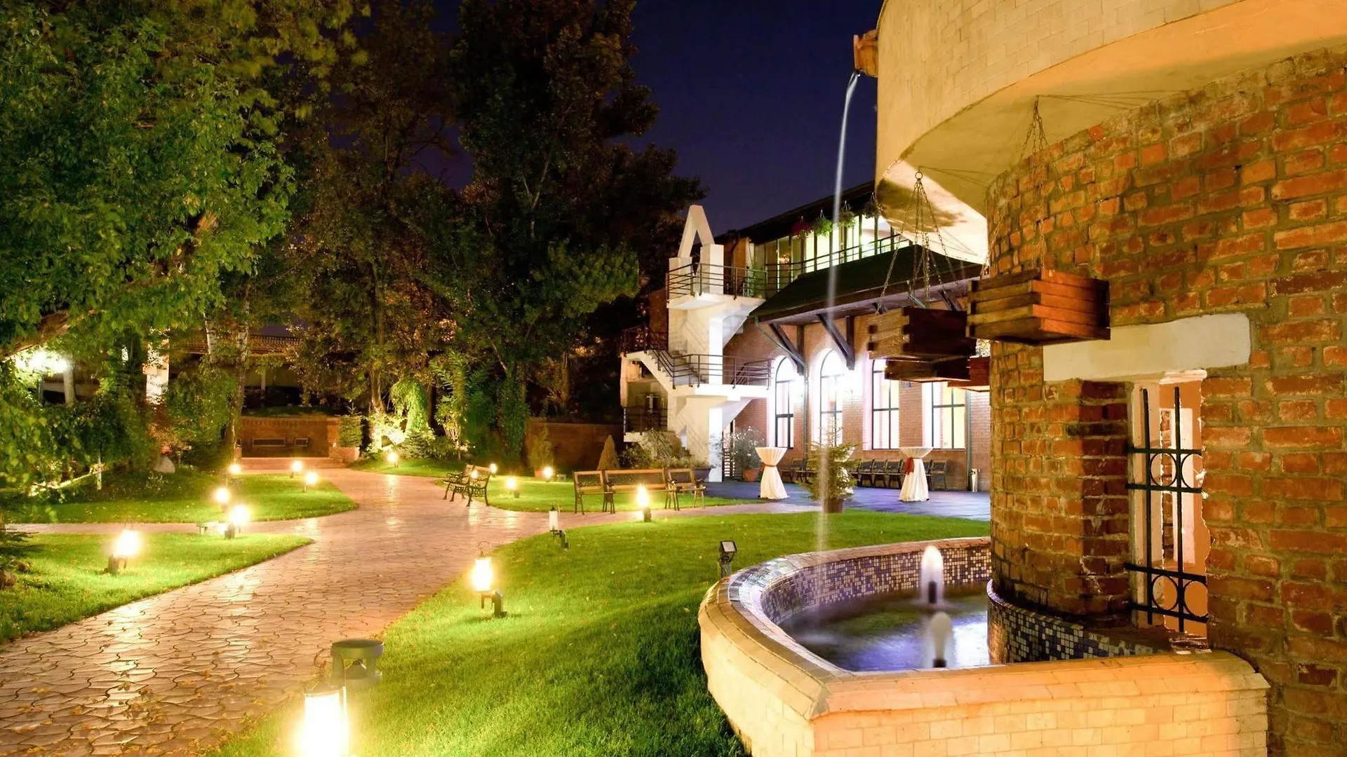 Caro Horoscop Hotel Bucharest 2*,